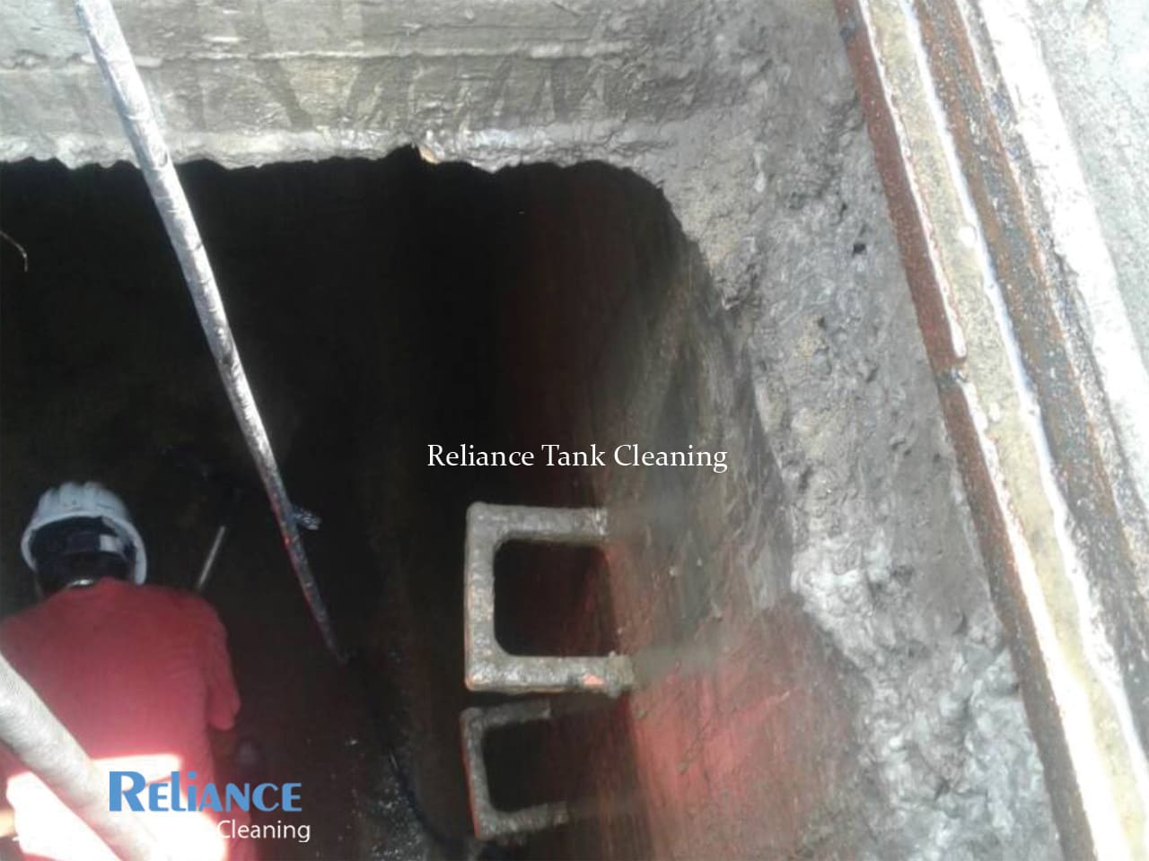 commercial sump tank cleaning