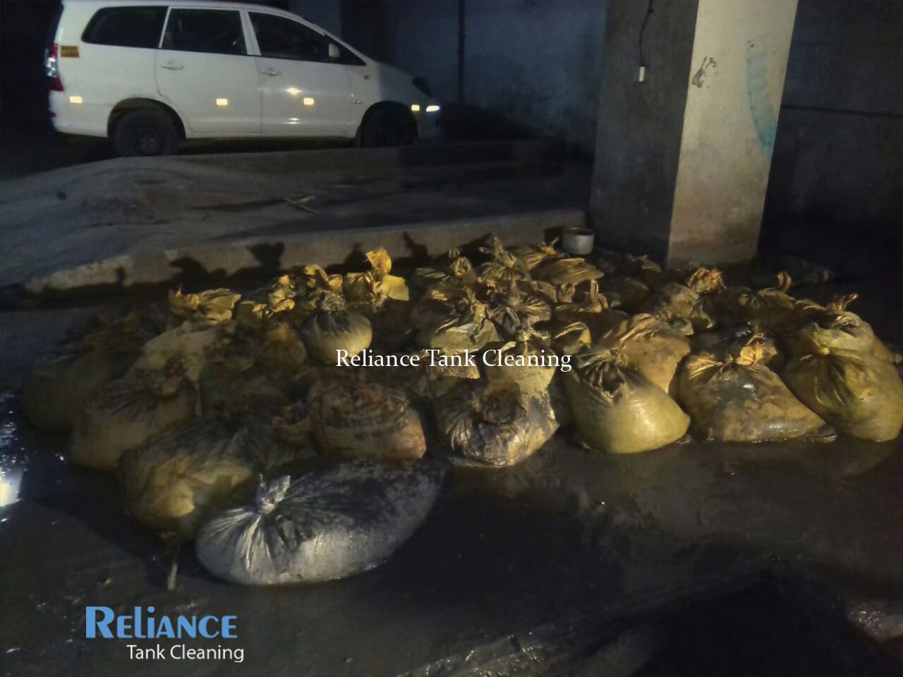 debris removal from storage tank